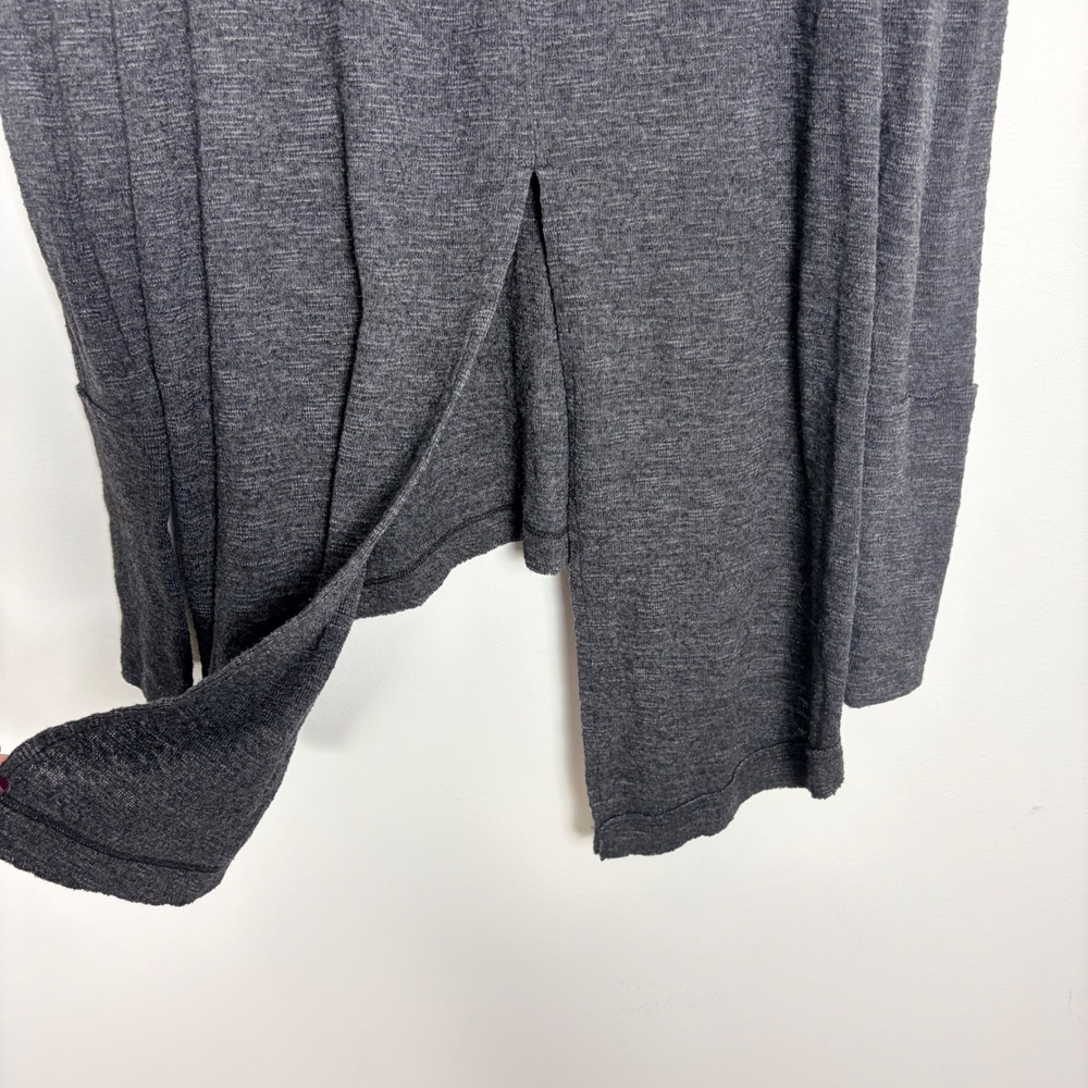 Free People We The Free Grey Long Sleeve Turtleneck Split Back Sweater‎ XS - Picture 7 of 7
